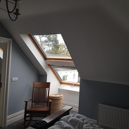 Bed and Breakfast Ashbury Баллинасло Экстерьер фото